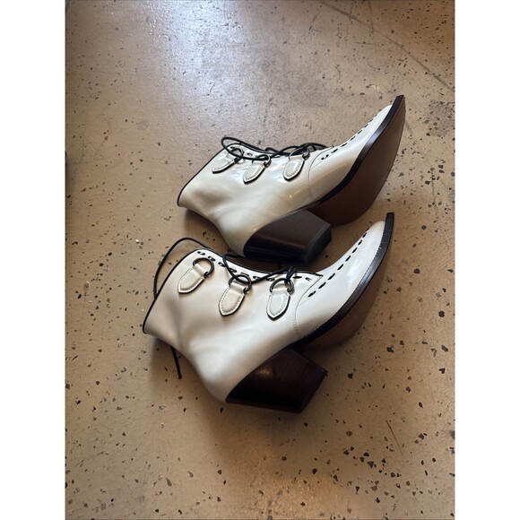 Coach Boots Size 6B - Picture 11 of 12